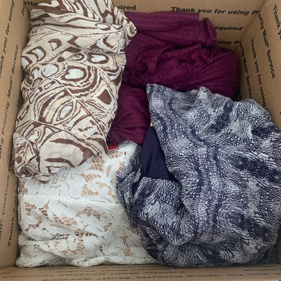 Box of Women's Clothing Size S Lulu's One Wish Dress Rory Beca Designer Dresses - Picture 1 of 10